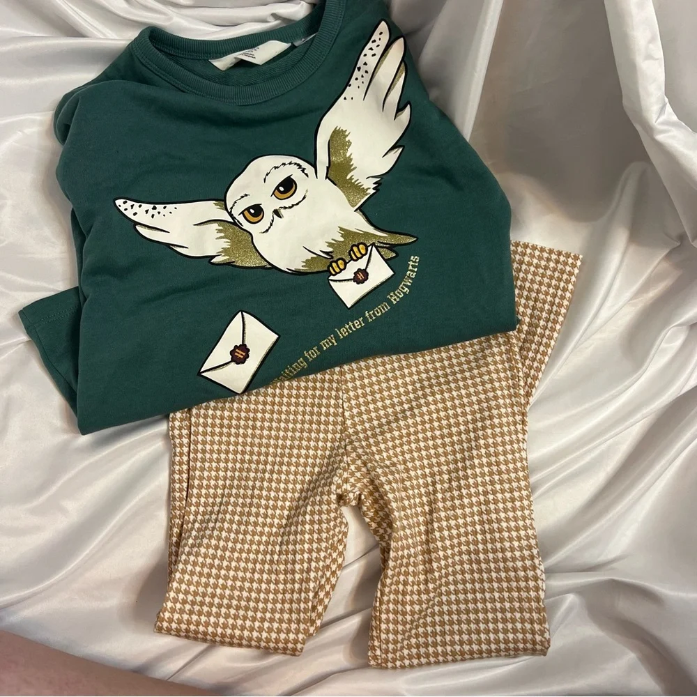 H&M Wizarding World of Harry Potter Hogwarts Pajama Set, size 6X